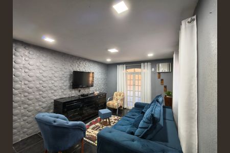 Casa à venda com 216m², 4 quartos e 2 vagas Casa à venda com 216m², 4 quartos e 2 vagasSala 2