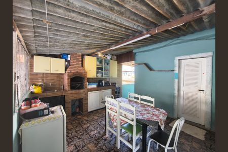 Casa à venda com 216m², 4 quartos e 2 vagas Casa à venda com 216m², 4 quartos e 2 vagasArea Gourmet