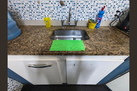 Casa à venda com 216m², 4 quartos e 2 vagas Casa à venda com 216m², 4 quartos e 2 vagasCozinha