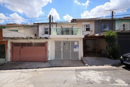 Casa à venda com 100m², 2 quartos e 1 vagaFachada