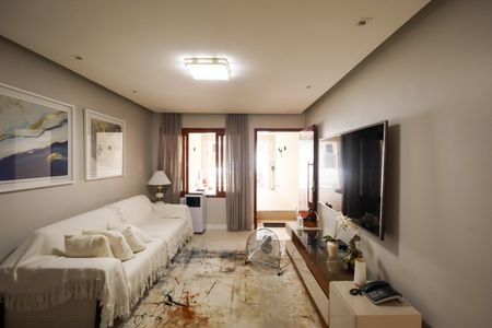 Casa à venda com 100m², 2 quartos e 1 vagaSala de estar