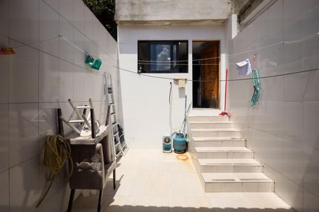 Casa à venda com 100m², 2 quartos e 1 vagaÁrea de Serviço