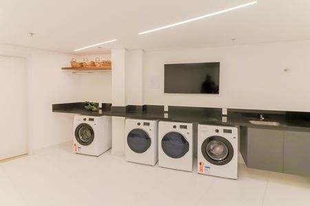 Apartamento à venda com 38m², 1 quarto e 1 vaga Apartamento à venda com 38m², 1 quarto e 1 vagaLavanderia prédio