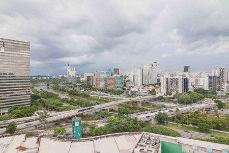 Apartamento à venda com 38m², 1 quarto e 1 vaga Apartamento à venda com 38m², 1 quarto e 1 vagaVaranda