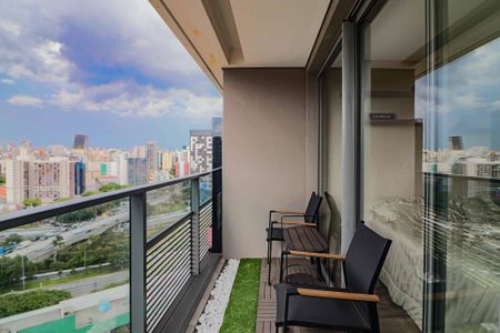 Apartamento à venda com 38m², 1 quarto e 1 vaga Apartamento à venda com 38m², 1 quarto e 1 vagaVaranda
