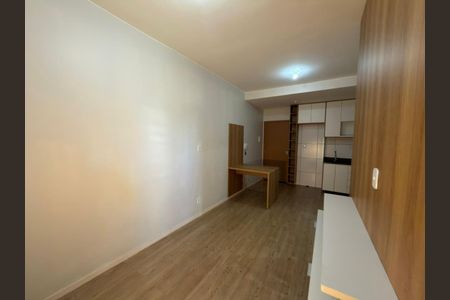 Sala de casa para alugar com 1 quarto, 45m² em Samabaia, Brasília