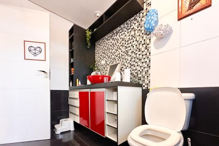 Casa à venda com 450m², 6 quartos e 4 vagasBanheiro da Suíte - Casa 4