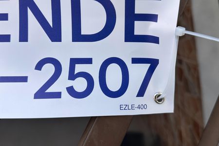 Casa à venda com 450m², 6 quartos e 4 vagasEZLE-400