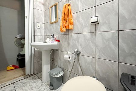 Casa à venda com 450m², 6 quartos e 4 vagasBanheiro Social - Casa 2