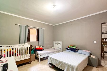 Casa à venda com 450m², 6 quartos e 4 vagasQuarto - Casa 2