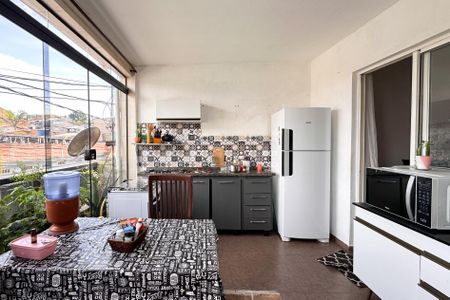 Casa à venda com 450m², 6 quartos e 4 vagasCozinha - Casa 3