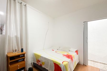 Casa à venda com 450m², 6 quartos e 4 vagasQuarto 2 - Casa 1