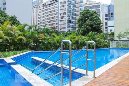 Apartamento à venda com 47m², 1 quarto e 1 vagaÁrea comum - Piscina