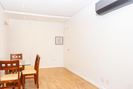 Sala de apartamento para alugar com 2 quartos, 72m² em Jardim Umuarama, São Paulo