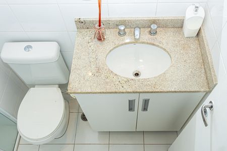 Apartamento para alugar com 72m², 2 quartos e 2 vagasBanheiro