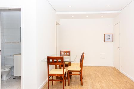 Apartamento para alugar com 72m², 2 quartos e 2 vagasSala