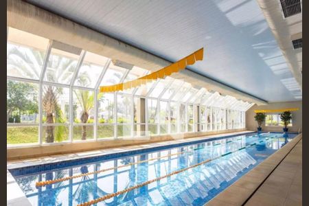 Apartamento para alugar com 72m², 2 quartos e 2 vagasÁrea comum - Piscina coberta