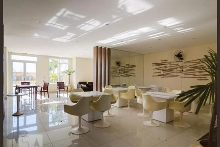 Apartamento para alugar com 72m², 2 quartos e 2 vagasÁrea comum - Salão de festas