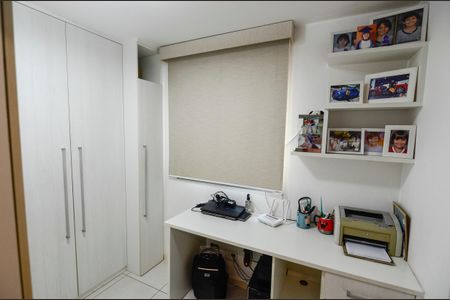 Apartamento à venda com 181m², 4 quartos e 3 vagasQuarto 2