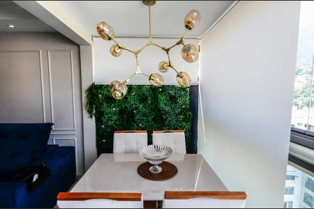 Apartamento à venda com 181m², 4 quartos e 3 vagasSala