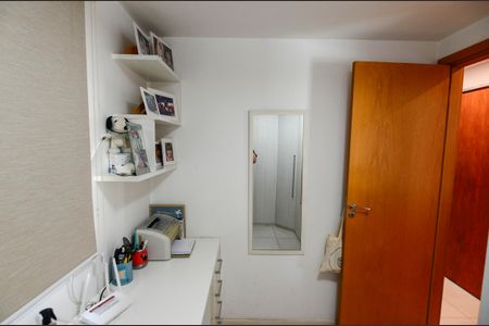 Apartamento à venda com 181m², 4 quartos e 3 vagasQuarto 2