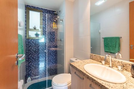 Apartamento para alugar com 181m², 3 quartos e 3 vagasBanheiro