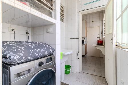 Apartamento à venda com 129m², 3 quartos e 1 vagaÁrea de Serviço