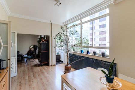 Apartamento à venda com 129m², 3 quartos e 1 vagaSala