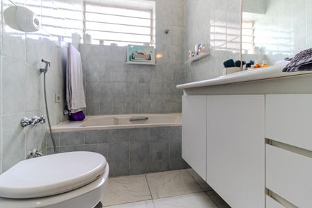 Apartamento à venda com 129m², 3 quartos e 1 vagaBanheiro