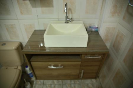 Apartamento à venda com 74m², 2 quartos e 1 vagaBanheiro 