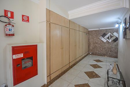 Apartamento à venda com 78m², 2 quartos e 1 vaga Apartamento à venda com 78m², 2 quartos e 1 vagaHall de entrada