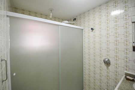 Apartamento à venda com 78m², 2 quartos e 1 vaga Apartamento à venda com 78m², 2 quartos e 1 vagaBanheiro