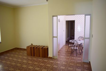 Casa para alugar com 198m², 5 quartos e 3 vagasSala