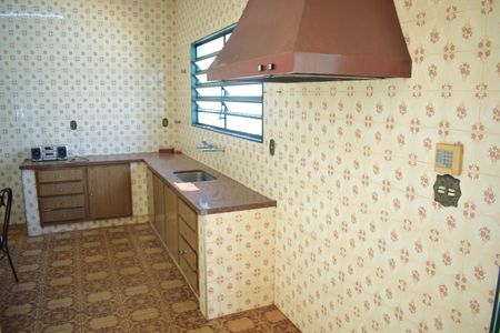 Casa para alugar com 198m², 5 quartos e 3 vagasCozinha