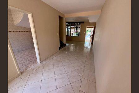 Casa à venda com 180m², 3 quartos e 2 vagasFoto 06