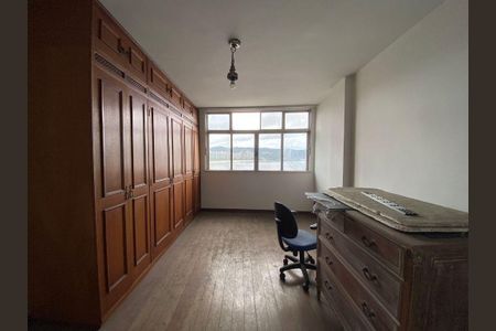 Apartamento à venda com 3 quartos, 182m² em Icaraí, Niterói