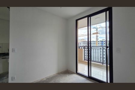 Sala de apartamento à venda com 3 quartos, 61m² em Usina Piratininga, São Paulo