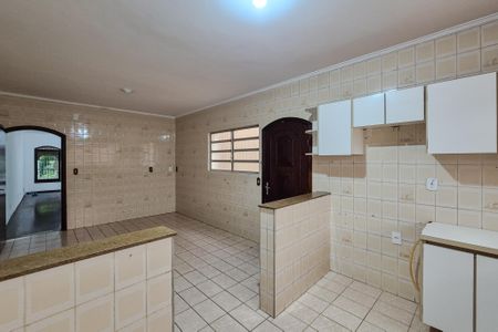 Casa à venda com 221m², 3 quartos e 2 vagasCozinha