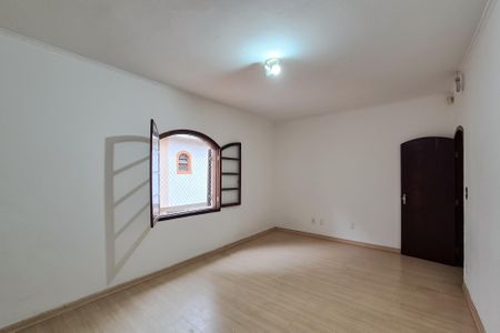 Casa à venda com 221m², 3 quartos e 2 vagasQuarto 1
