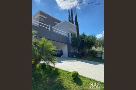 Casa de condomínio à venda com 517m², 3 quartos e 3 vagas