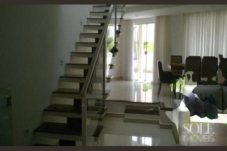Casa de condomínio à venda com 517m², 3 quartos e 3 vagas
