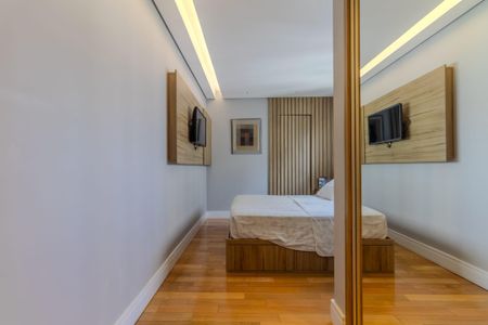 Apartamento à venda com 136m², 2 quartos e 3 vagas