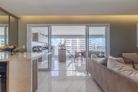 Apartamento à venda com 136m², 2 quartos e 3 vagas
