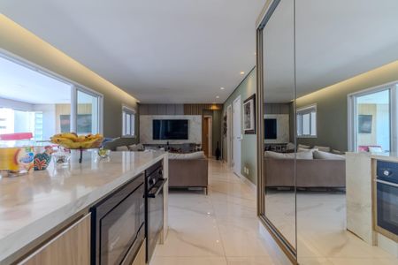 Apartamento à venda com 2 quartos, 136m² em Barra Funda, São Paulo