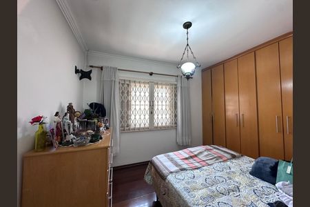 Casa à venda com 3 quartos, 260m² em Santa Maria, São Caetano do Sul