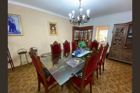 Casa à venda com 3 quartos, 260m² em Santa Maria, São Caetano do Sul