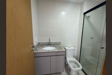 Banheiro de apartamento para alugar com 2 quartos, 57m² em Setor Central, Goiânia