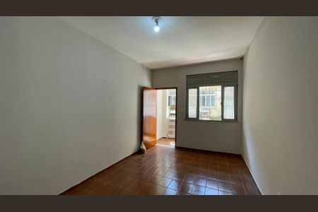 Casa à venda com 83m², 2 quartos e sem vagaSala