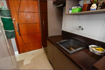 Apartamento à venda com 72m², 3 quartos e 1 vagaÁrea de Serviço