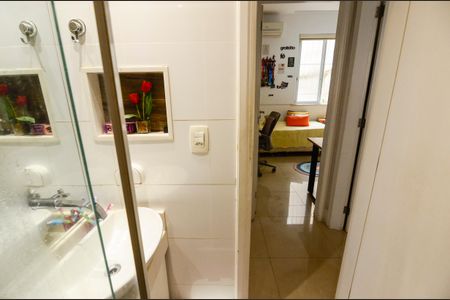 Apartamento à venda com 72m², 3 quartos e 1 vagaBanheiro Social